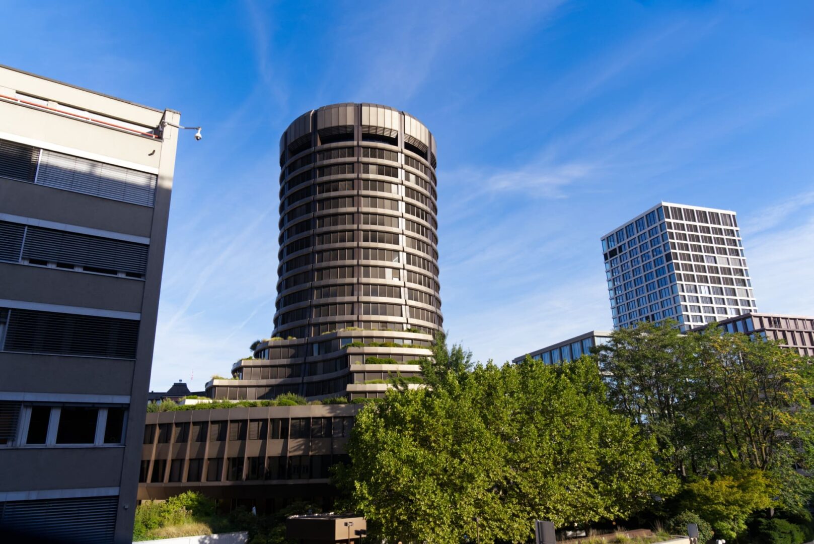 El banco de bancos centrales lanza una alerta sobre el peligro oculto de las stablecoins en el control de capitales.