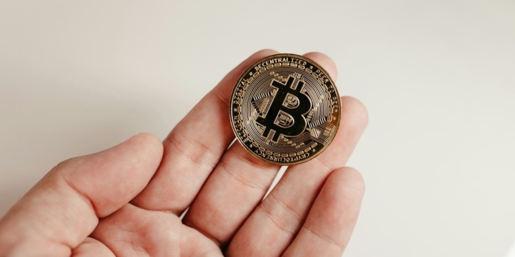 Los inversores de Bitcoin a largo plazo están acumulando como no se veía desde hace seis años.