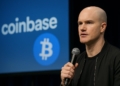 Brian Armstrong emite una poderosa alerta mientras Coinbase protege a Bitcoin de la amenaza cuántica.