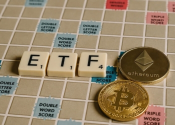 La caída histórica de los ETF de Bitcoin: ¿qué significa el auge de Ethereum?