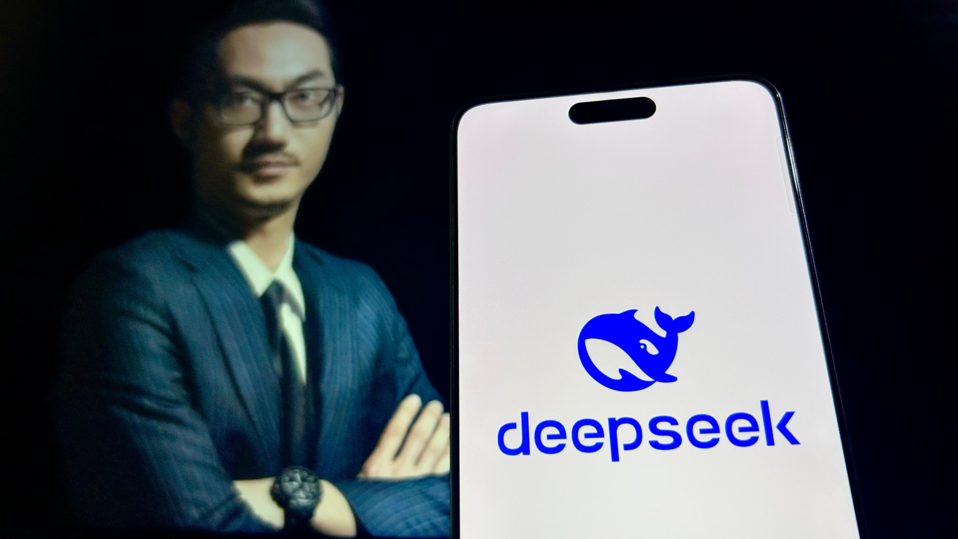 DeepSeek frena su ambiciosa ronda de financiación de 1.400 millones tras el escándalo de su fundador 1 DeepSeek frena su ambiciosa ronda de financiación de 1.400 millones tras el escándalo de su fundador