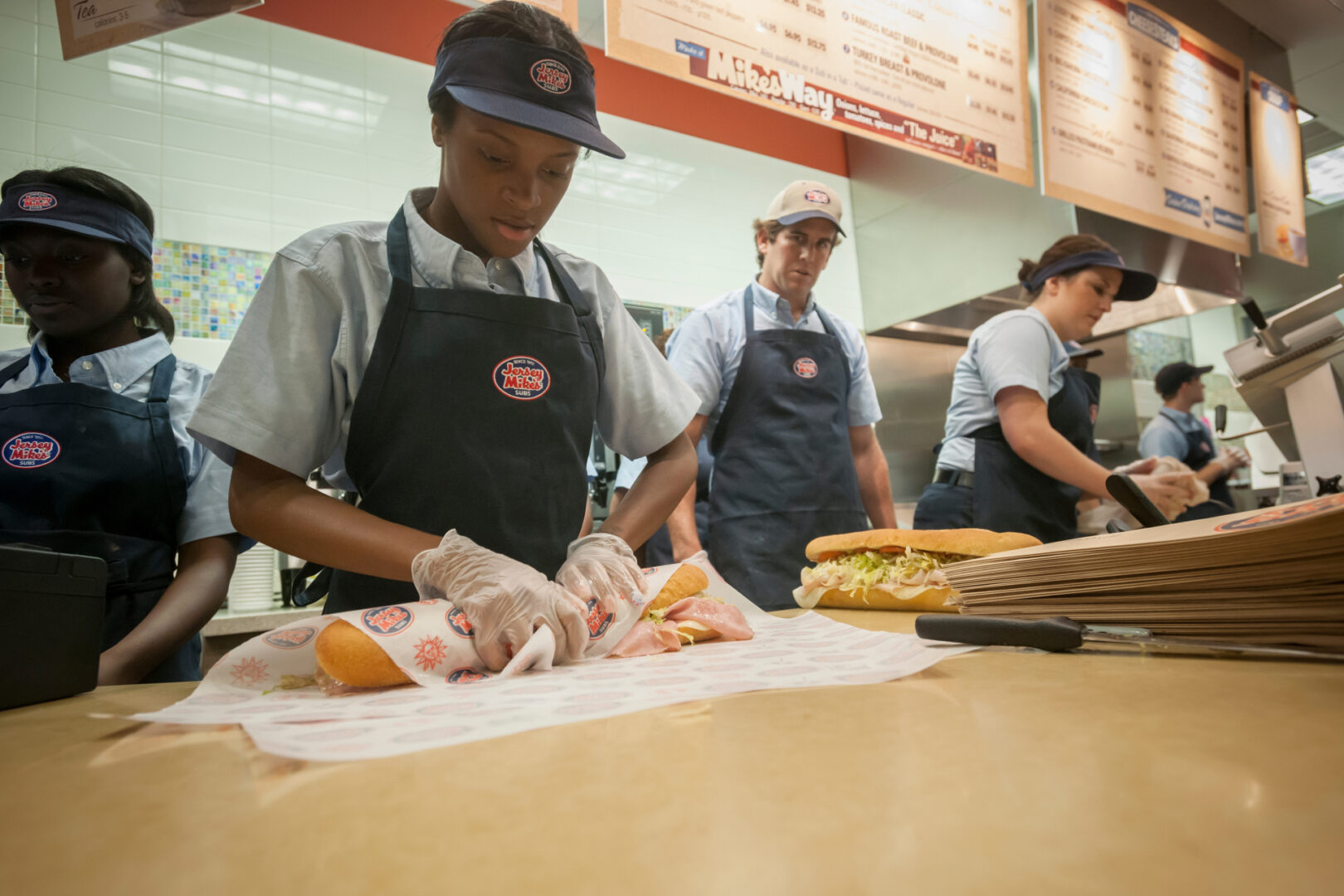 De sándwiches a acciones: ¿está Wall Street interesado en Jersey Mike’s?