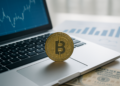 Bitcoin se aferra a los 63.000 dólares mientras crecen las incertidumbres sobre Irán