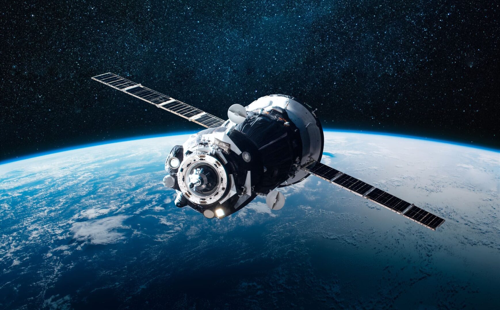 Jeff Bezos desafía a Starlink con el ambicioso lanzamiento de 5.000 satélites