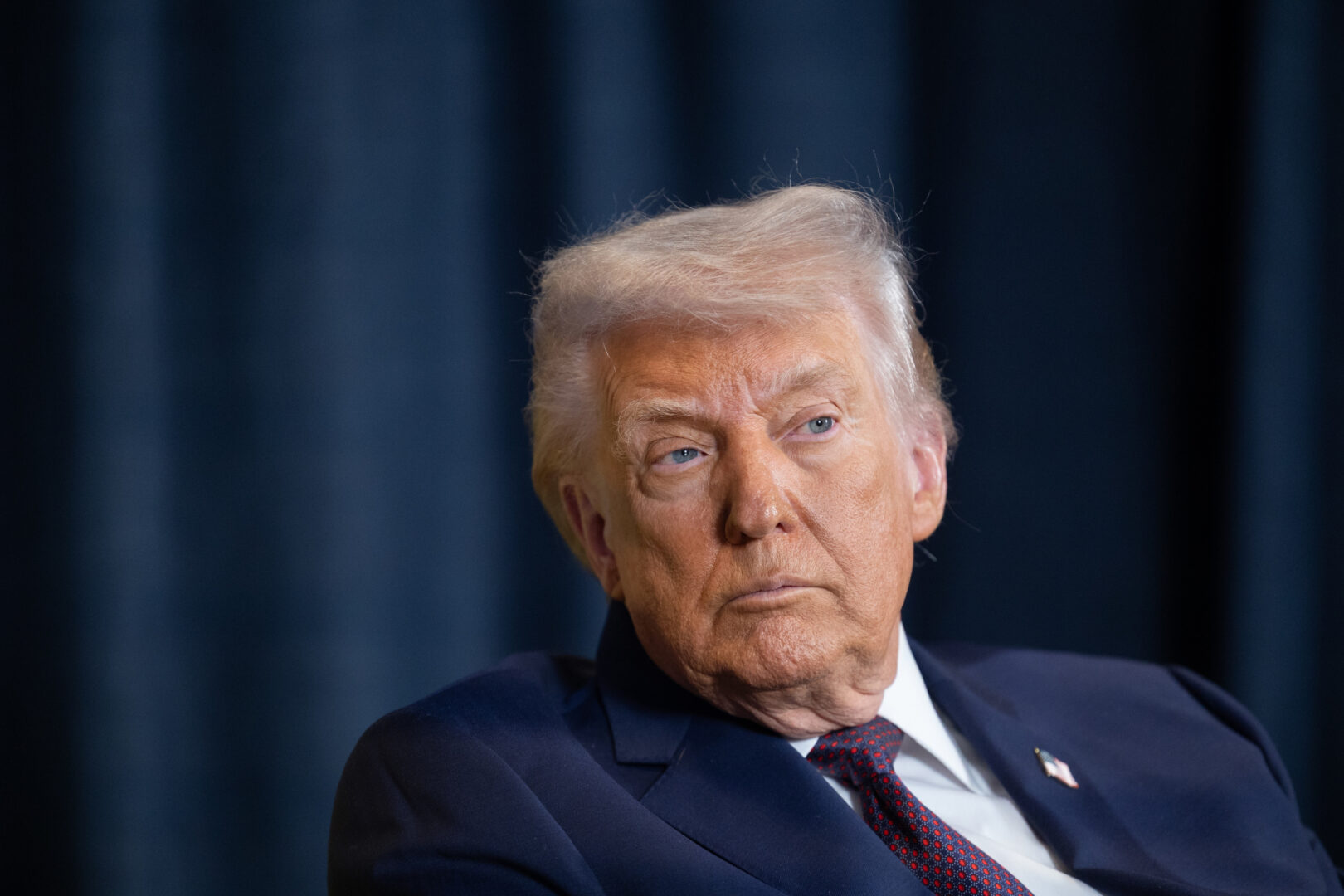 Trump pospone su ofensiva contra Irán: ¿se aproxima un inesperado acuerdo?