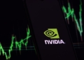 Nvidia arriesga 5.000 millones en una startup de IA sin productos ni beneficios: ¿una jugada maestra o un salto al vacío? 2 Nvidia arriesga 5.000 millones en una startup de IA sin productos ni beneficios: ¿una jugada maestra o un salto al vacío?
