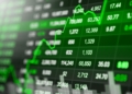 Wall Street se dispara de nuevo: ¿qué impulsa el ascenso tras el hito del S&P 500? 10 Wall Street se dispara de nuevo: ¿qué impulsa el ascenso tras el hito del S&P 500?