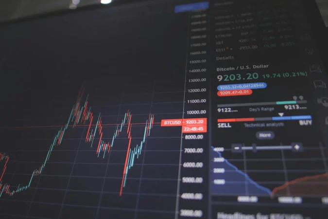 Dinari lanza acciones tokenizadas de Solana: El S&P 500 se abre con USDC y Citi apunta a 5,5 billones en oportunidades. 1 Dinari lanza acciones tokenizadas de Solana: El S&P 500 se abre con USDC y Citi apunta a 5,5 billones en oportunidades.