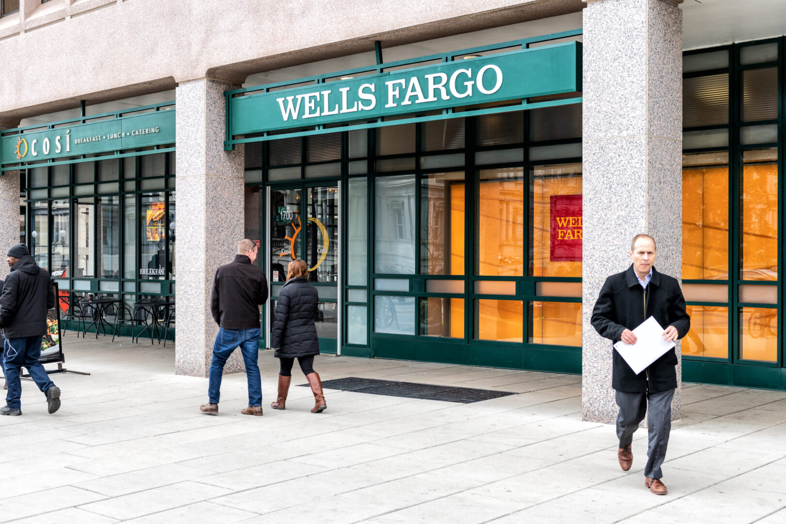 Wells Fargo revoluciona los pagos: ¡ahora disponibles en blockchain las 24 horas!