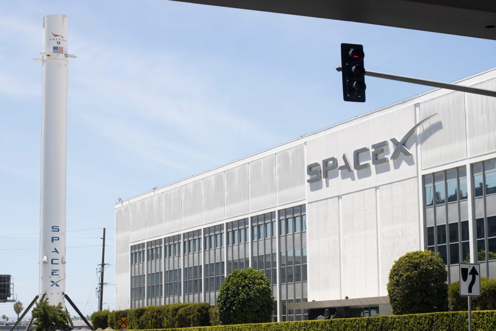 ¿Se prepara un tsunami de ventas? Mañana se liberan 911 millones de acciones de SpaceX.
