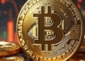 Las ballenas compran Bitcoin, pero ¿qué frena su ascenso?