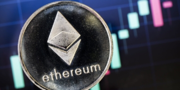 El staking de Ethereum rompe la barrera de los 40 millones: ¿Qué está detrás de la caída del precio de ETH?