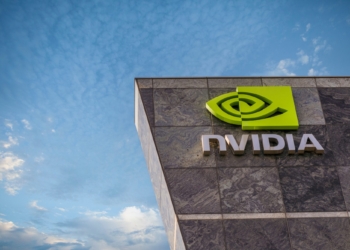 El sorprendente descenso de las acciones de Nvidia tras un histórico acuerdo de 500.000 millones de dólares.
