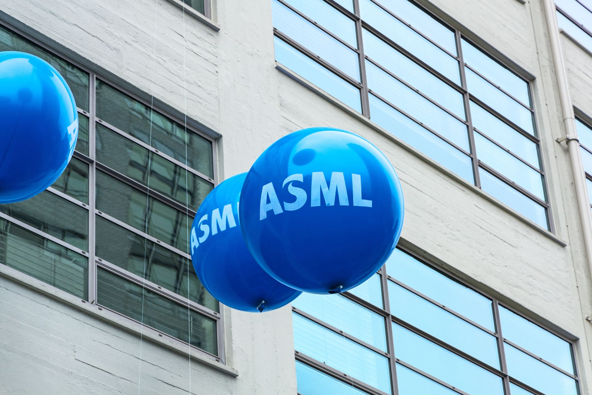 La batalla del siglo en semiconductores: ¿quién dominará el mercado, TSMC o ASML? 1 La batalla del siglo en semiconductores: ¿quién dominará el mercado, TSMC o ASML?