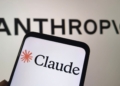 Claude introduce una innovadora marca de agua invisible para rastrear textos generados por IA.