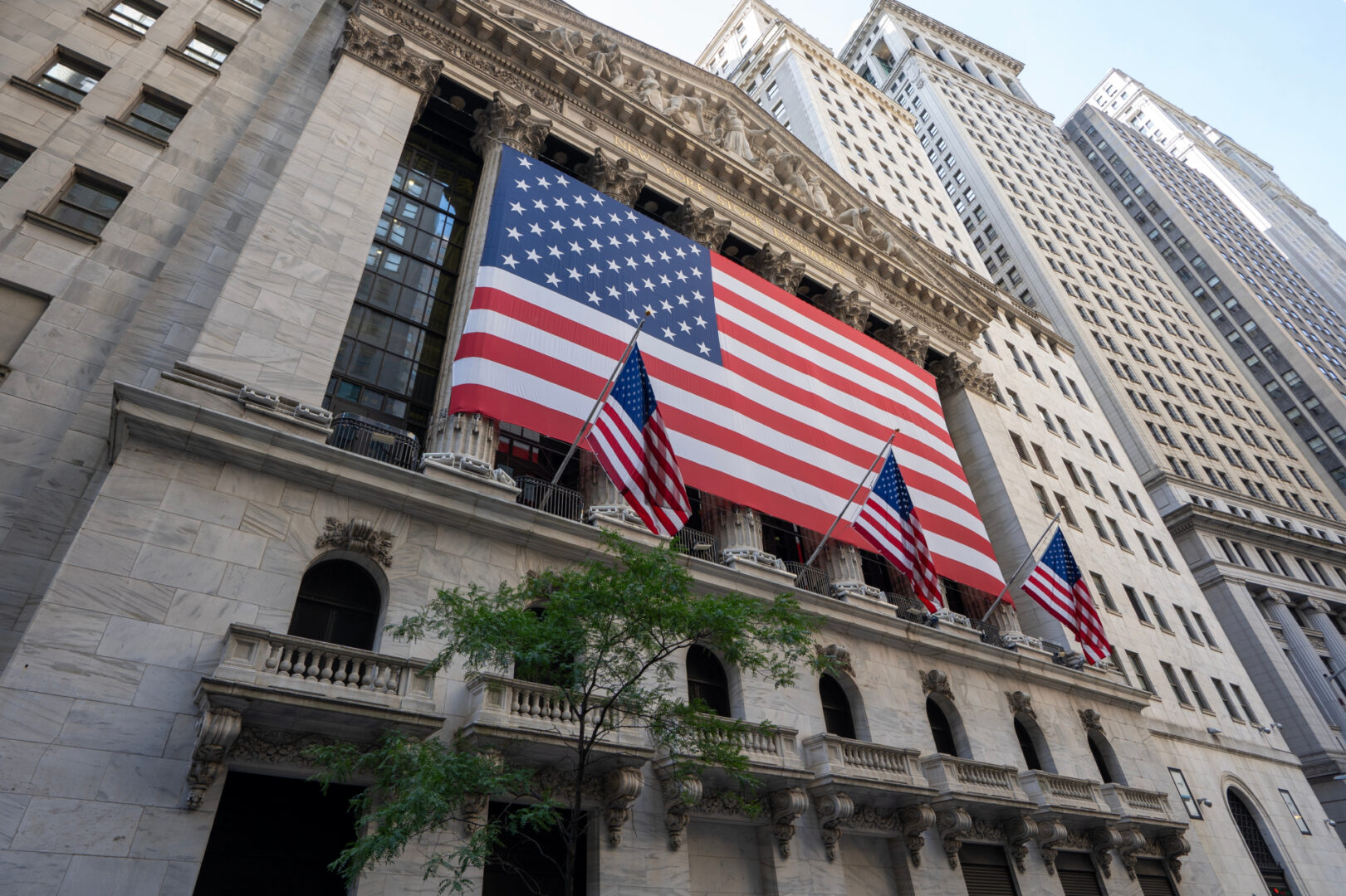 El S&P 500 alcanza nuevas alturas: ¿cómo los resultados superan a los tipos de interés y el petróleo?