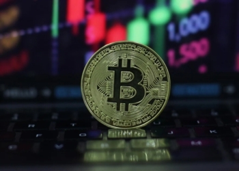El Bitcoin al borde del colapso: ¿se extinguirán las altcoins? Precios y predicciones del 16 de agosto de 2026.