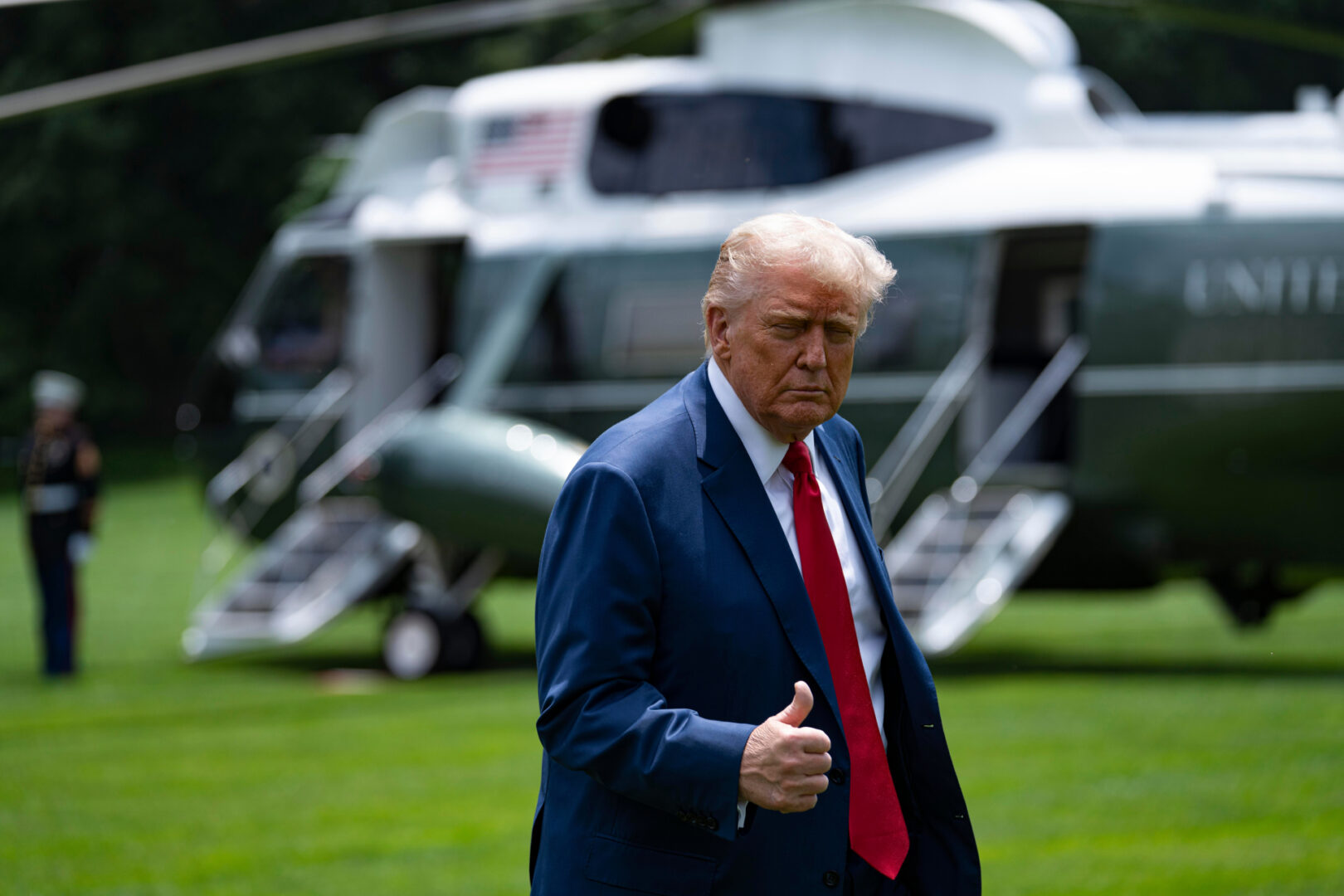 Trump lanza una advertencia explosiva: ¿Bombardeará Omán si se interpone en su camino?