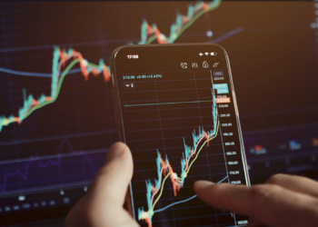 Bitcoin alcanza su mejor rendimiento en tres semanas mientras HYPE y Zcash sorprenden con un alza del 4%