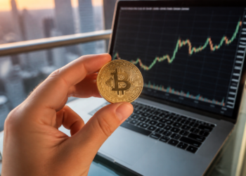 Bitcoin recupera los 70.000 dólares por primera vez desde junio y Trump deja una pista sobre lo que viene