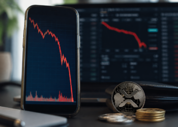 XRP se hunde un 37% en cuestión de minutos: el mercado cripto liquida 1.350 millones de dólares