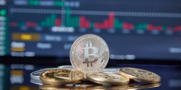 Bitcoin resiste en los 77.000 dólares mientras Nvidia, Jackson Hole y la geopolítica amenazan con cambiar el rumbo del mercado