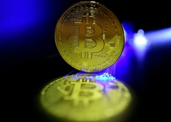 El bitcóin acelera un 3 % y vuelve a rozar los 80.000 dólares tras meses de espera