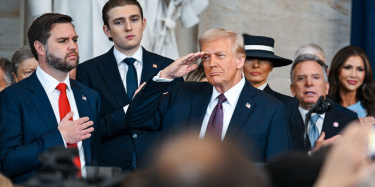 El criptobanco de Trump obtiene luz verde y desata la ofensiva demócrata 1 El criptobanco de Trump obtiene luz verde y desata la ofensiva demócrata