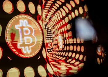 Bitcoin rompe la barrera de los 80.000 dólares y toca máximos de tres meses: crece la apuesta por una devaluación 4 Bitcoin rompe la barrera de los 80.000 dólares y toca máximos de tres meses: crece la apuesta por una devaluación