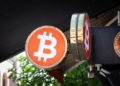 El temor a la burbuja de la inteligencia artificial devuelve el protagonismo a Bitcoin, según los grandes inversores