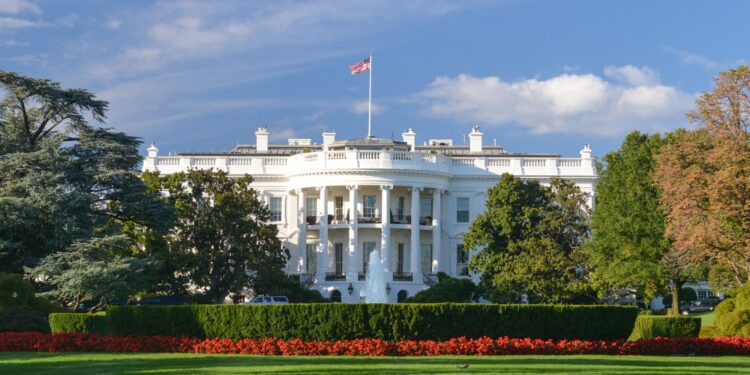 La Casa Blanca reúne a la cúpula cripto para abordar su regulación