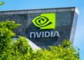 Nvidia sube más de un 7% y eleva los futuros del Nasdaq
