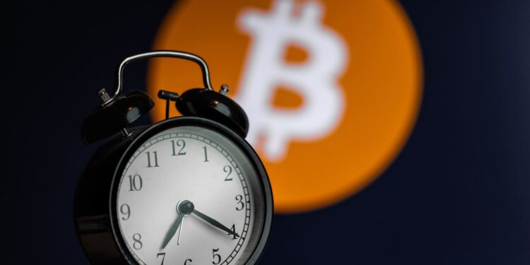 Bitcoin cotiza en 79.700 dólares ante el discurso de Warsh