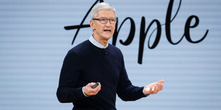 Tim Cook deja la dirección de Apple y John Ternus le releva 1 Tim Cook deja la dirección de Apple y John Ternus le releva