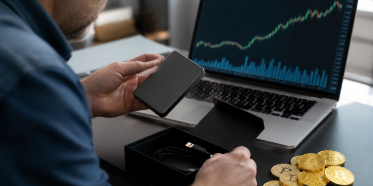 Chris recupera los bitcoins que perdió en 2011: valen 4,5 millones