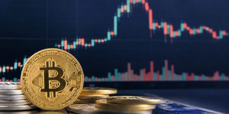 Bitcoin retrocede desde máximos recientes y lateraliza