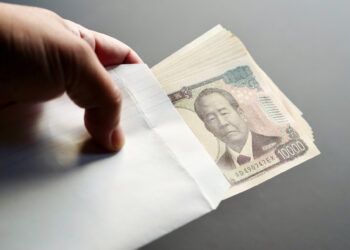 El bono japonés a 10 años alcanza el 3%, máximo desde 1996
