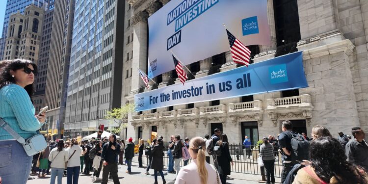 S&P 500 y Nasdaq rebotan ante el decisivo informe de empleo del viernes 1 S&P 500 y Nasdaq rebotan ante el decisivo informe de empleo del viernes
