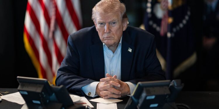 Trump sopesa cerrar la guerra con Irán pese a despliegues hasta 2027