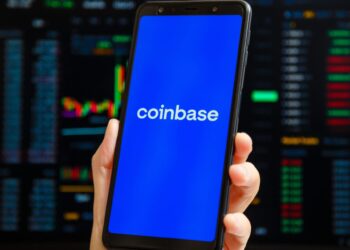 Acciones cripto se disparan tras recuperar Bitcoin los 80.000 dólares