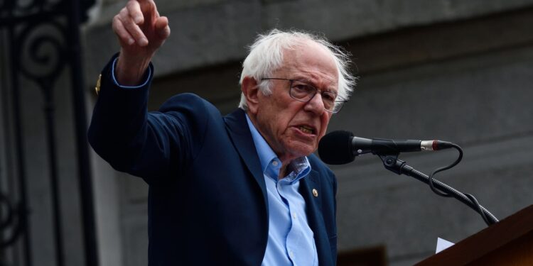 Sanders propone prohibir la IA superinteligente con penas de 20 años 1 Sanders propone prohibir la IA superinteligente con penas de 20 años