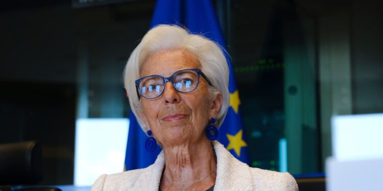 Economistas prevén la última subida de tipos del BCE la próxima semana