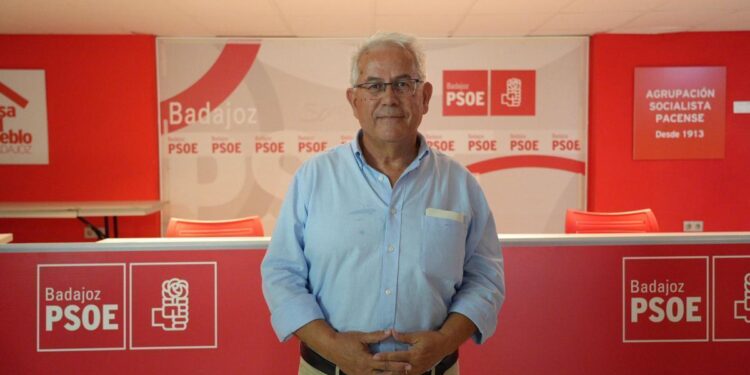 Anselmo Solana se postula por el PSOE para la Alcaldía de Badajoz 1 Anselmo Solana se postula por el PSOE para la Alcaldía de Badajoz