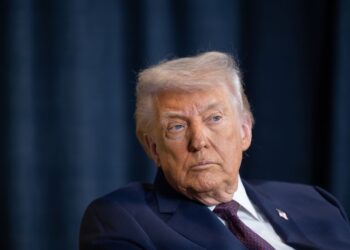 Trump minimiza la guerra con Irán pese a 18 militares estadounidenses muertos