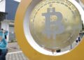 Bukele niega transferir reservas de bitcoin tras desprenderse de Chivo
