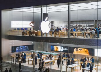 Apple presenta el miércoles su primer iPhone plegable tras una década