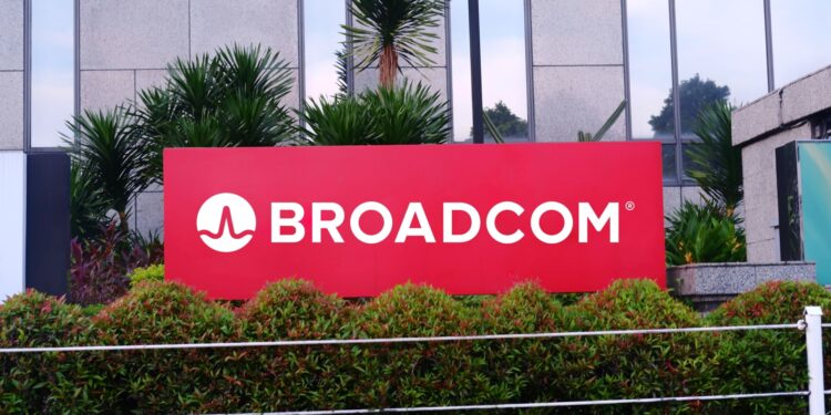 Broadcom eleva un 221% sus ingresos de IA y apunta a 230.000M en 2028
