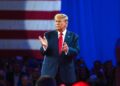Trump promete 5.000 dólares si los republicanos ganan en noviembre