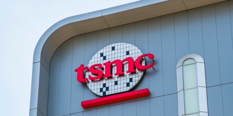 TSMC acelera sus fábricas, pero no cubre la demanda de chips de IA