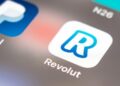 Falsa petición oficial expone actividad de Bitcoin y pasaportes en Revolut
